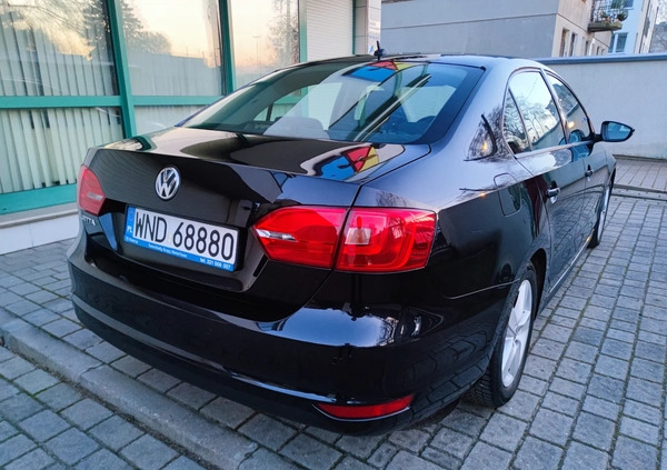 Volkswagen Jetta cena 32000 przebieg: 171071, rok produkcji 2013 z Warszawa małe 352